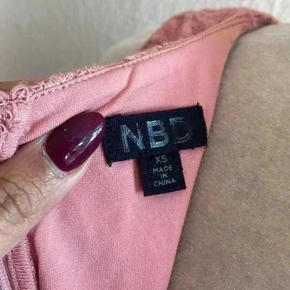 NBD Revolve Faith Pastel Blush Pink Floral Lace Plunge Neck Mini Dress - XS - Picture 11 of 11